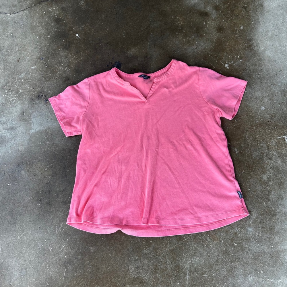 Eddie Bauer Split Neck Top Womens XL Pink Excellent Casual Short Sleeve Tee